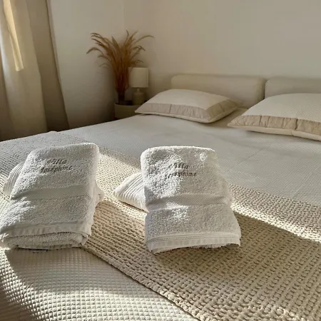 Large 2 Bedroom Apartment, Close To Promenade Des Νίκαια